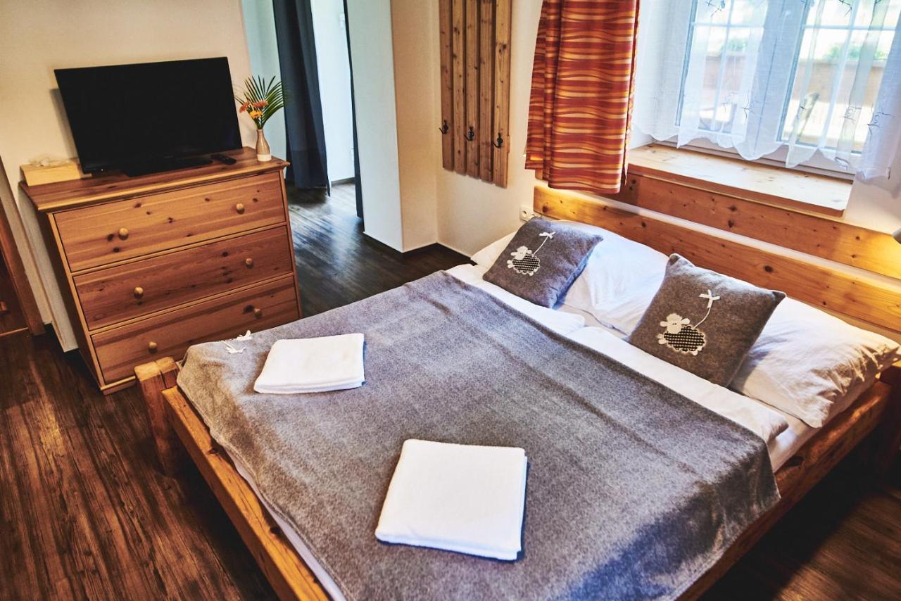 Na Fare Apartment